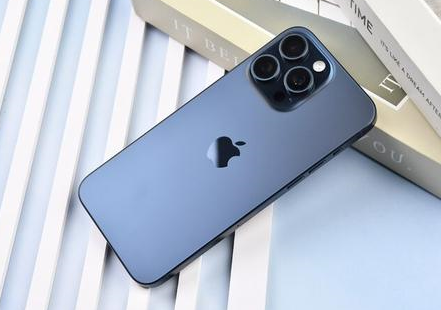夏津苹果维修点分享iPhone 15 Pro Max屏幕更换全新实操风险 